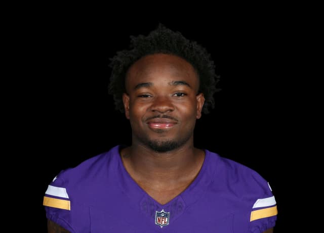 Dillon Bell headshot