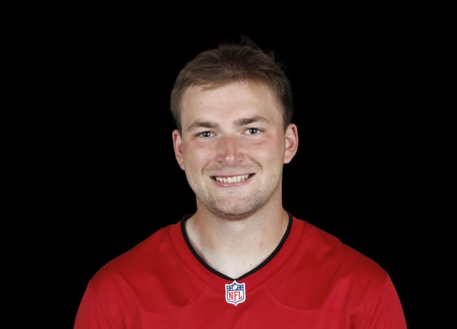 Connor Bazelak headshot