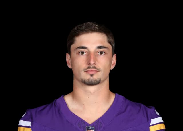 Max Brosmer headshot