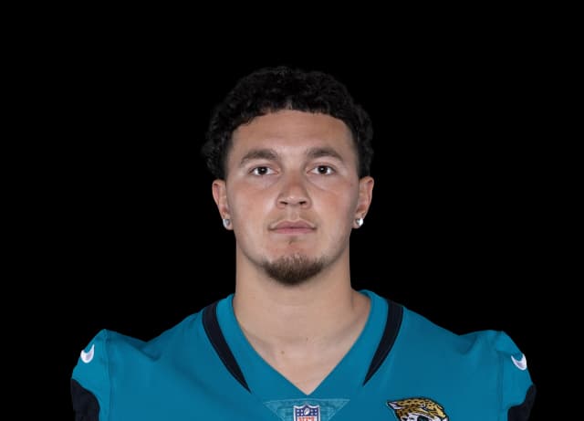 Joey Aguilar headshot