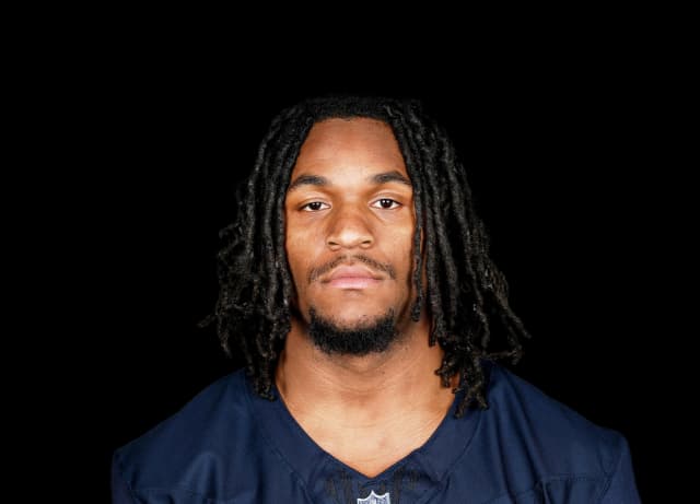 Luther Burden headshot