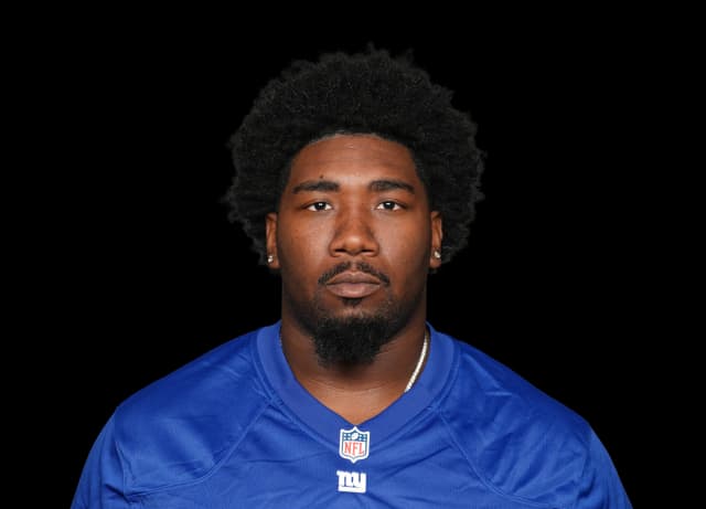 Darius Alexander headshot