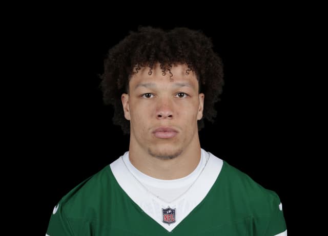 Isaiah Davis headshot