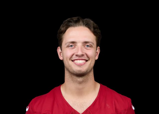 Carson Beck headshot